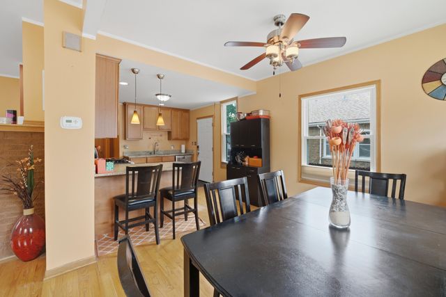 1615 W BEVERLY GLEN Parkway, Chicago, IL 60643