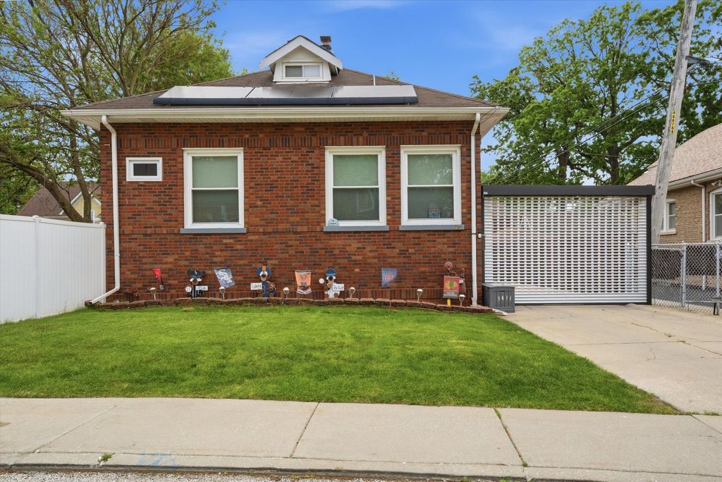 1615 W BEVERLY GLEN Parkway, Chicago, IL 60643