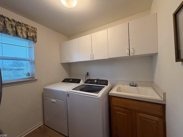 2295 Hidden Forest Drive 47, Grand Blanc, MI 48439