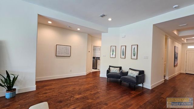 173 Torrey Pines Dr., Laguna Vista, TX 78578