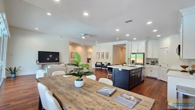 173 Torrey Pines Dr., Laguna Vista, TX 78578