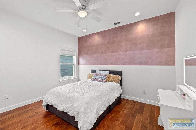 173 Torrey Pines Dr., Laguna Vista, TX 78578