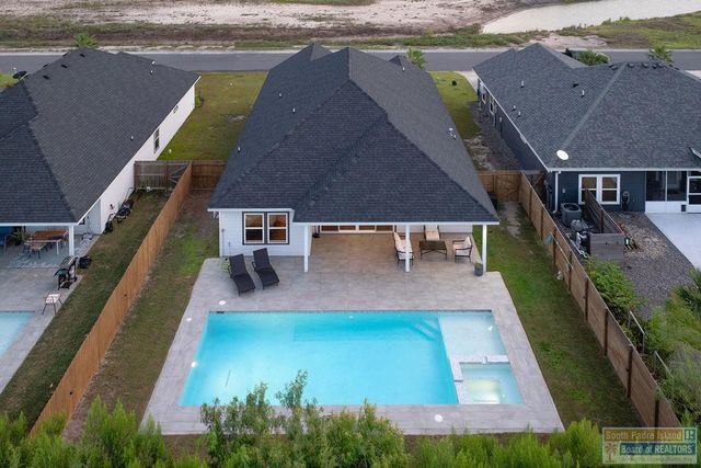 173 Torrey Pines Dr., Laguna Vista, TX 78578