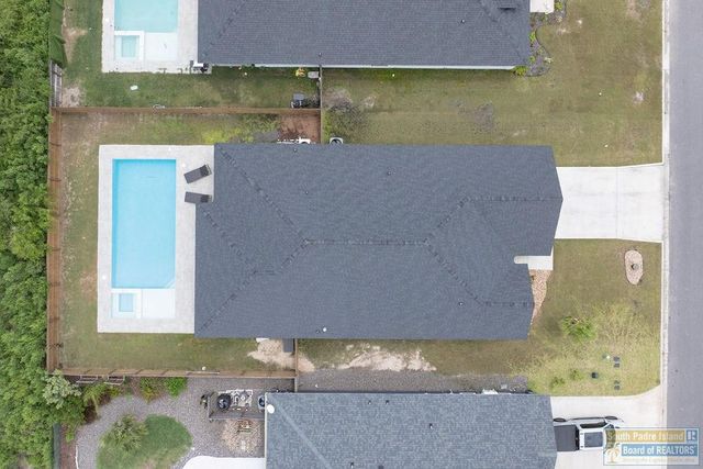 173 Torrey Pines Dr., Laguna Vista, TX 78578