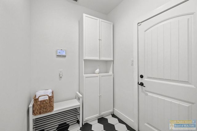 173 Torrey Pines Dr., Laguna Vista, TX 78578