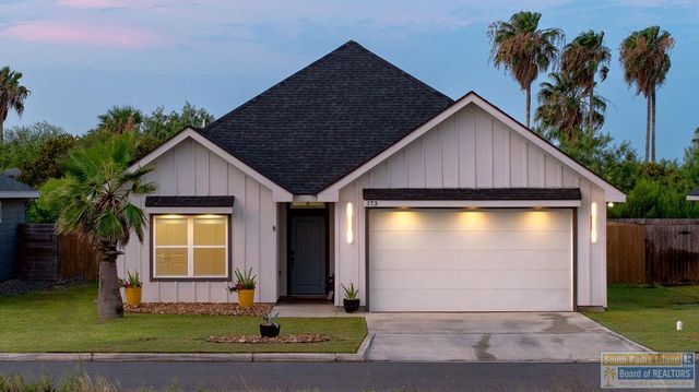 173 Torrey Pines Dr., Laguna Vista, TX 78578