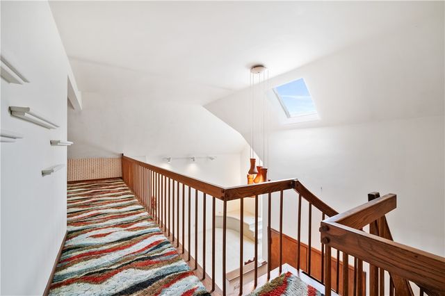 2272 Morrow Road, Upper St Clair, PA 15241