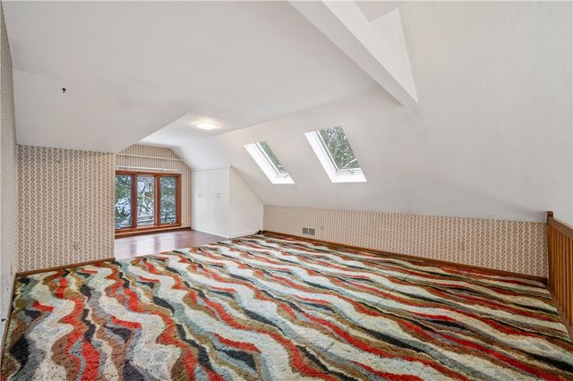 2272 Morrow Road, Upper St Clair, PA 15241