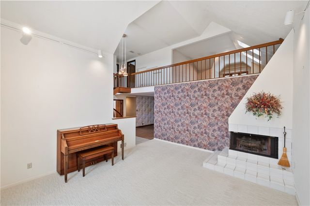 2272 Morrow Road, Upper St Clair, PA 15241