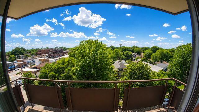 336 Lathrop Avenue 606, Forest Park, IL 60130