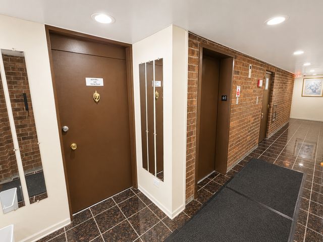 336 Lathrop Avenue 606, Forest Park, IL 60130