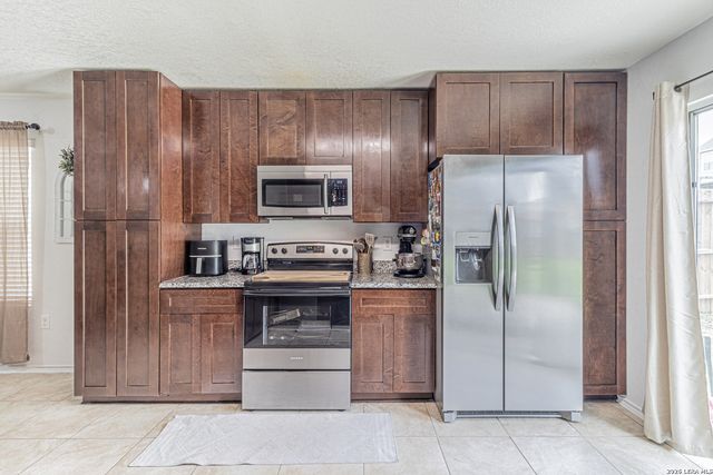 7419 MONETS GDN, San Antonio, TX 78218
