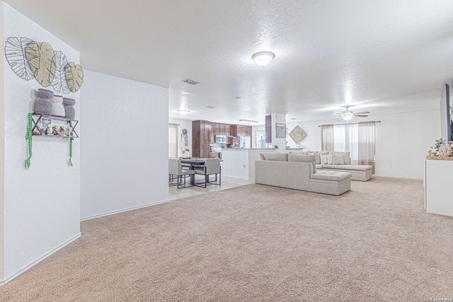 7419 MONETS GDN, San Antonio, TX 78218