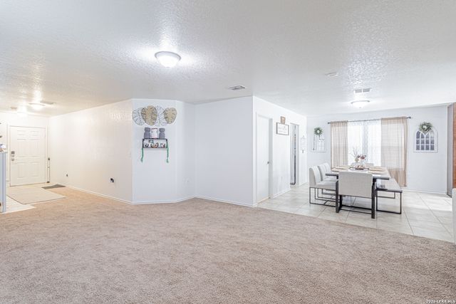 7419 MONETS GDN, San Antonio, TX 78218