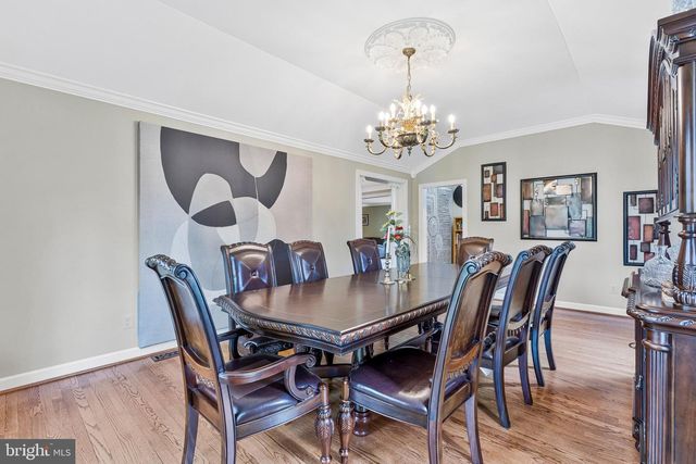 1102 CLOVER DR, Mclean, VA 22101