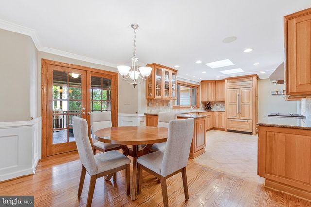 1102 CLOVER DR, Mclean, VA 22101