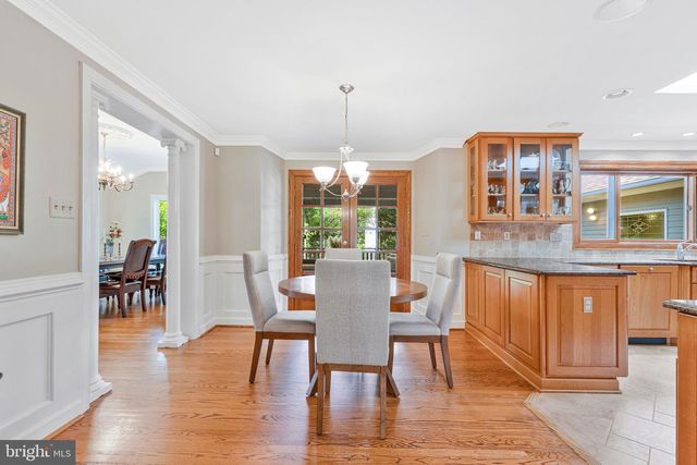 1102 CLOVER DR, Mclean, VA 22101