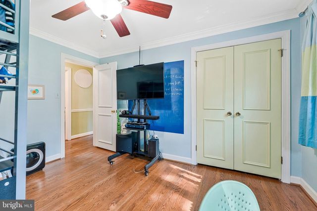 1102 CLOVER DR, Mclean, VA 22101
