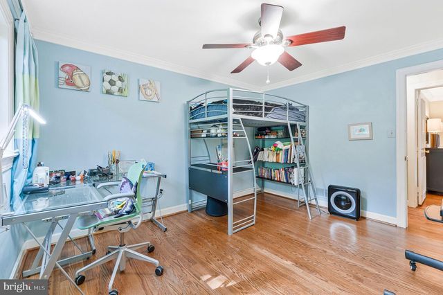 1102 CLOVER DR, Mclean, VA 22101