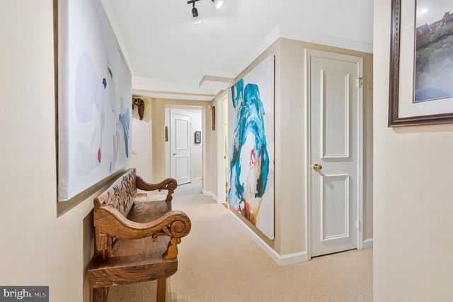 1102 CLOVER DR, Mclean, VA 22101