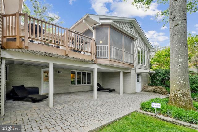 1102 CLOVER DR, Mclean, VA 22101