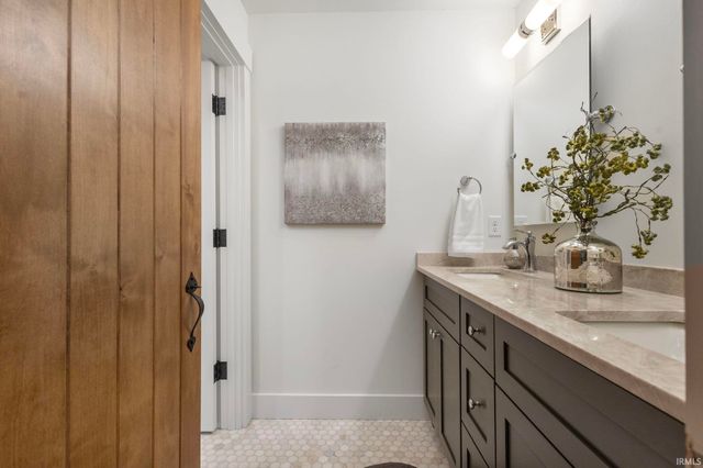 522 Napoleon Street, South Bend, IN 46617