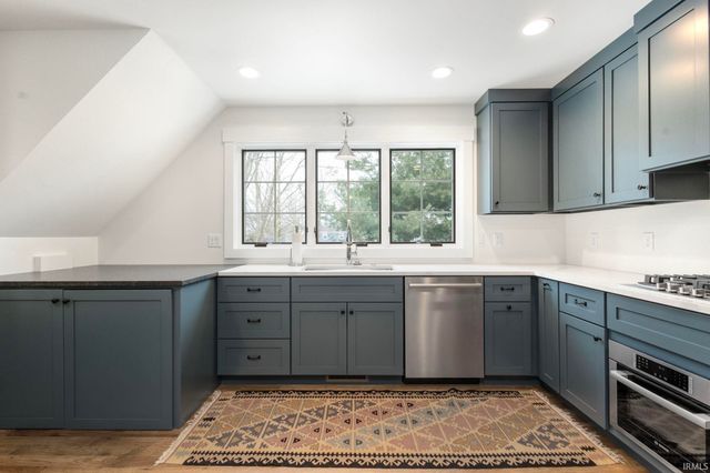 522 Napoleon Street, South Bend, IN 46617