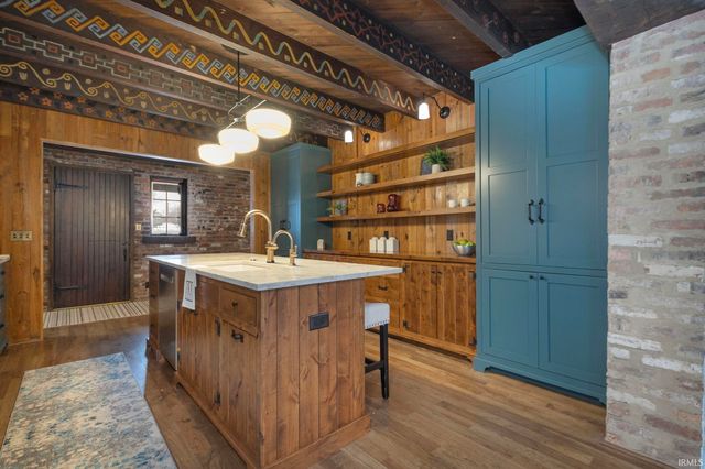 522 Napoleon Street, South Bend, IN 46617