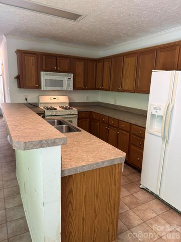 83 Tall Timber Drive, Sylva, NC 28779