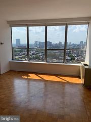 226 W Rittenhouse Sq Apt 2015B, Philadelphia, PA 19103