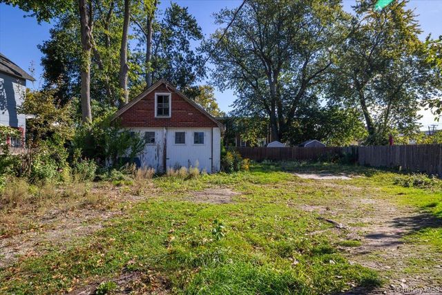 51 Columbia Street, Farmingdale, NY 11735