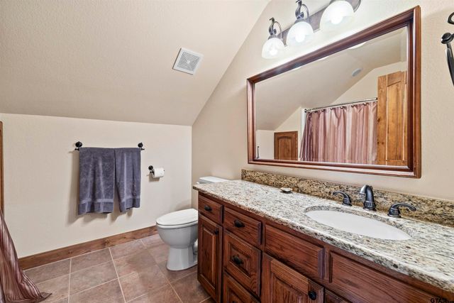 788 RS County Road 3500, Emory, TX 75440