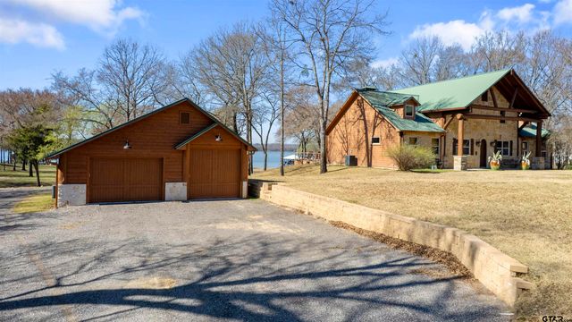 788 RS County Road 3500, Emory, TX 75440