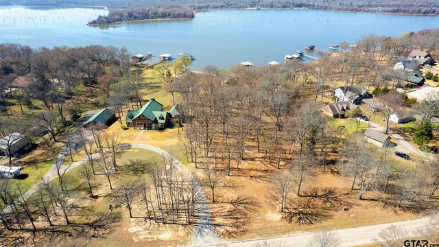 788 RS County Road 3500, Emory, TX 75440