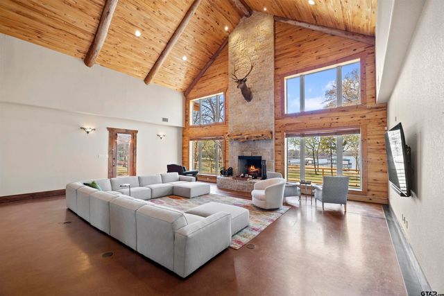 788 RS County Road 3500, Emory, TX 75440