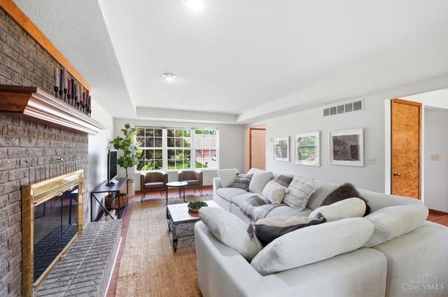 325 Gregorian Drive, Fairfield, OH 45014