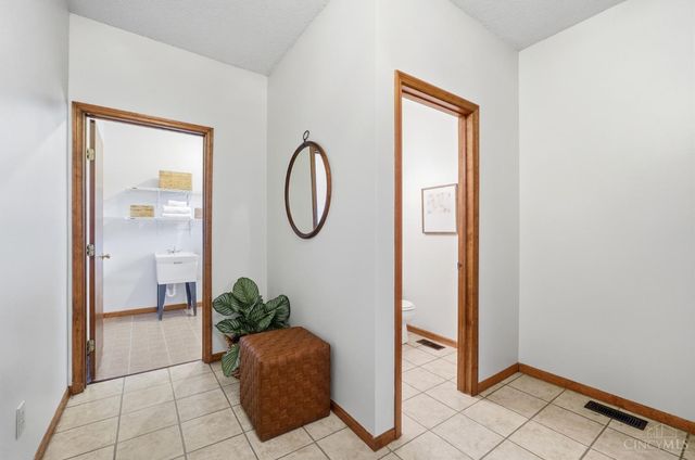 325 Gregorian Drive, Fairfield, OH 45014