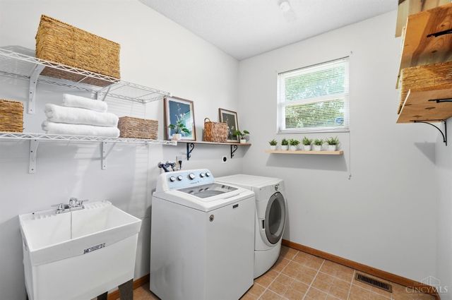 325 Gregorian Drive, Fairfield, OH 45014