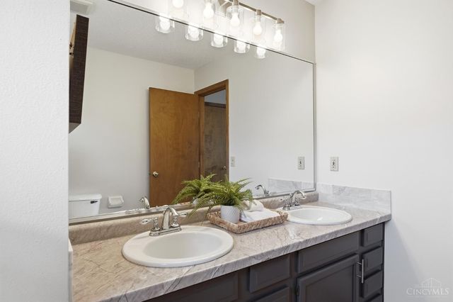 325 Gregorian Drive, Fairfield, OH 45014