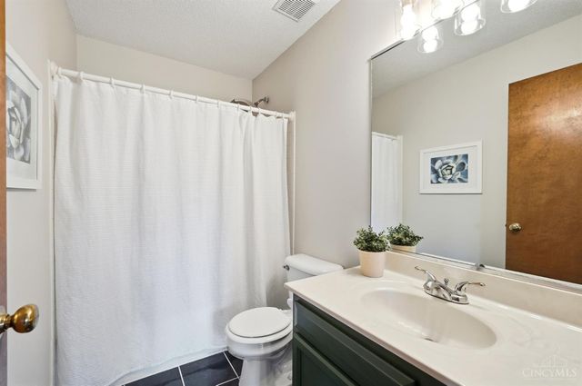 325 Gregorian Drive, Fairfield, OH 45014