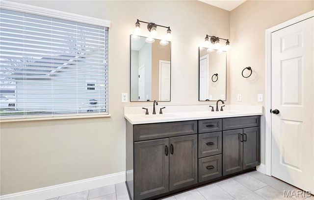 3978 Millers Crossing, St Charles, MO 63304