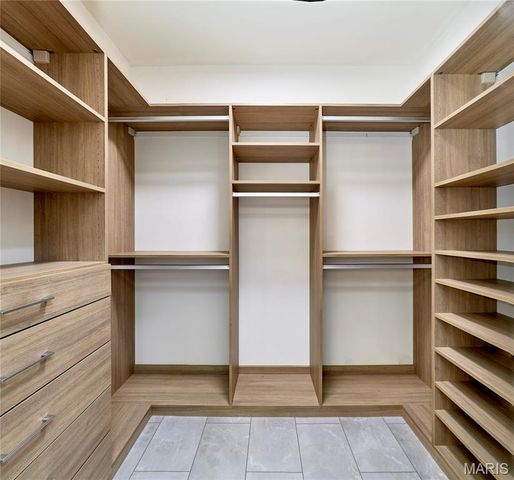 3978 Millers Crossing, St Charles, MO 63304