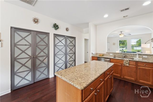 42 Westbourne Way, Savannah, GA 31407