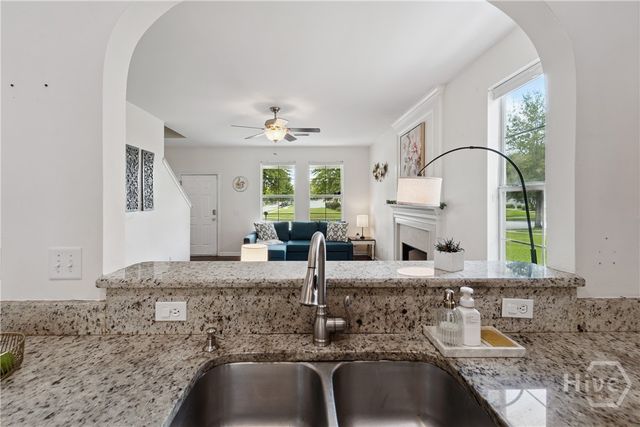 42 Westbourne Way, Savannah, GA 31407