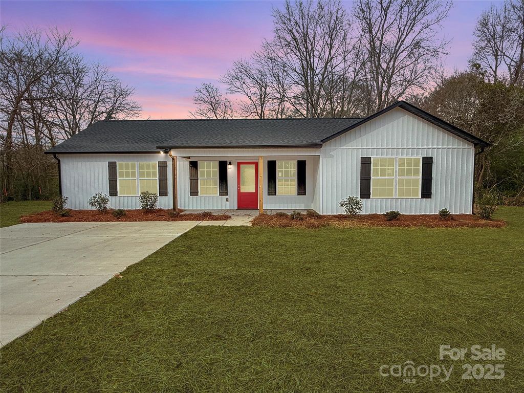 2166 Reeves Road, Lancaster, SC 29720