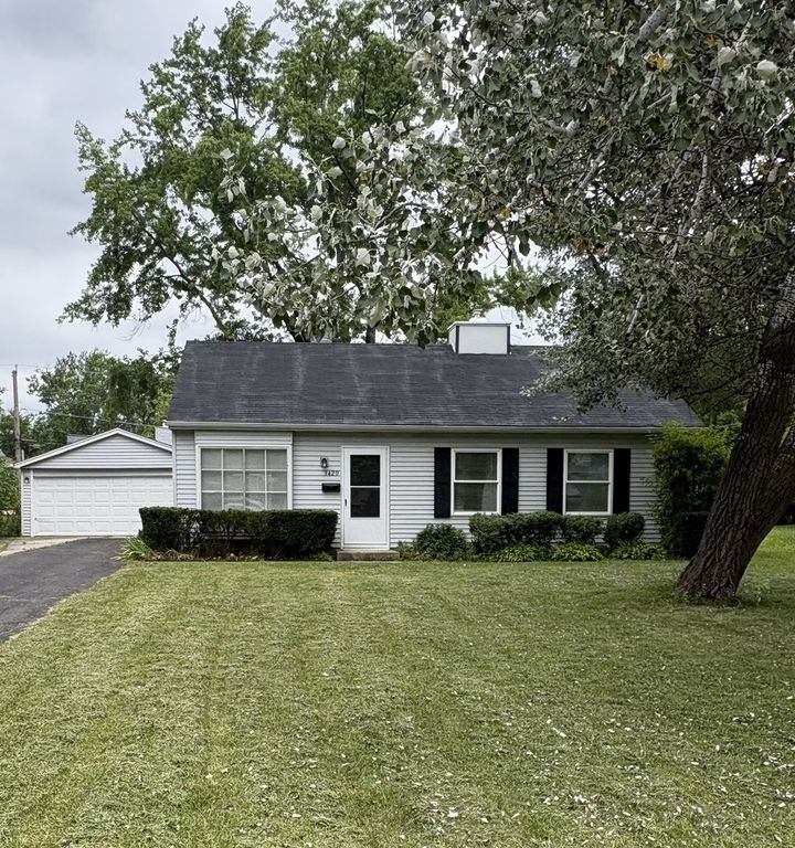 3420 Greenbriar Drive, Glenview, IL 60025