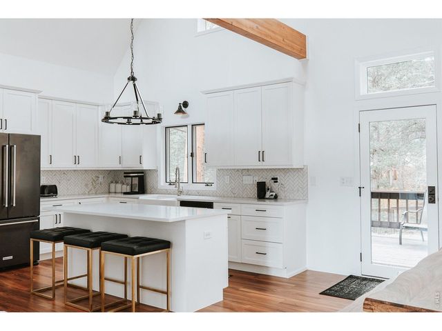 3202 Thunder Mountain Ln, Estes Park, CO 80517