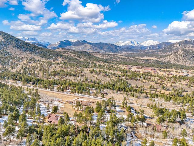 3202 Thunder Mountain Ln, Estes Park, CO 80517