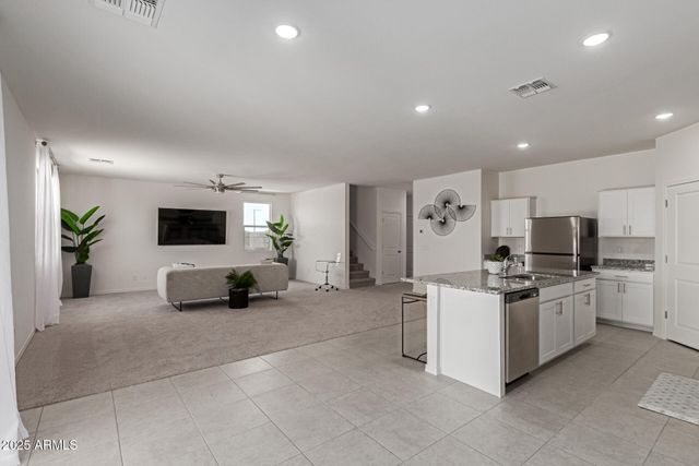 20004 W BADGETT Lane, Litchfield Park, AZ 85340