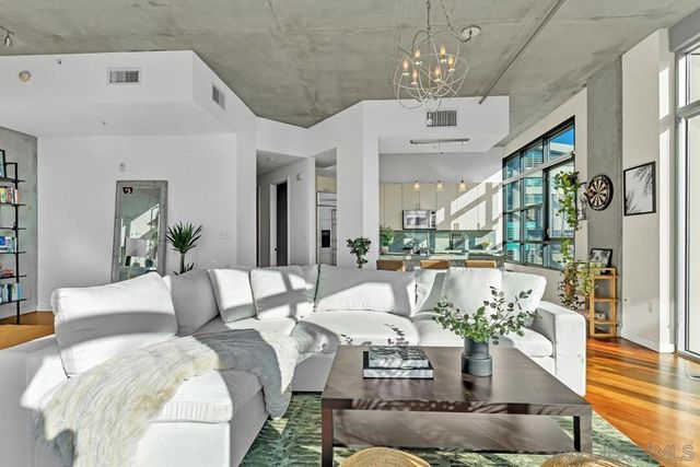 1050 Island Avenue 612, San Diego, CA 92101